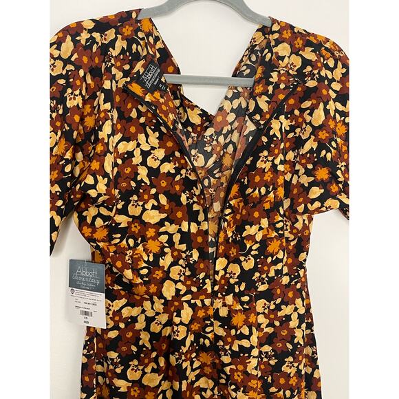 Abbott Elementary Teacher Edition Dress XS MSRP: $69 - Picture 6 of 7